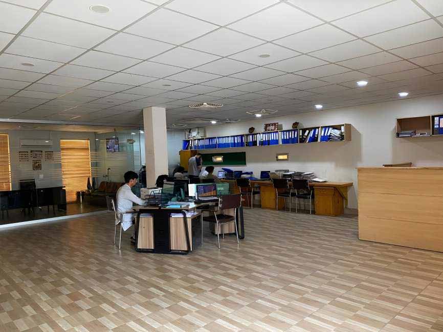 Trade office floor at Shakir & Associates