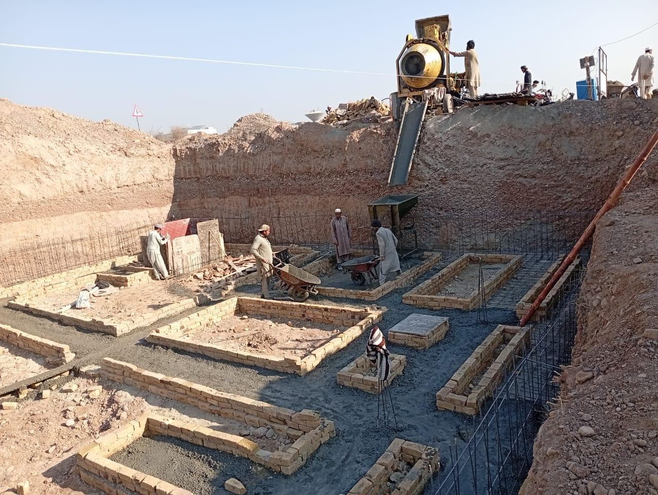 Foundation footings and column bases